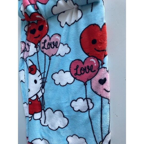 Sanrio Hello Kitty Valentines Love Heart Balloon Soft Throw Blanket 50 X 70” NEW - Picture 15 of 16